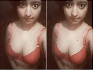 Pretty Indian woman has rough anal sex with her lover